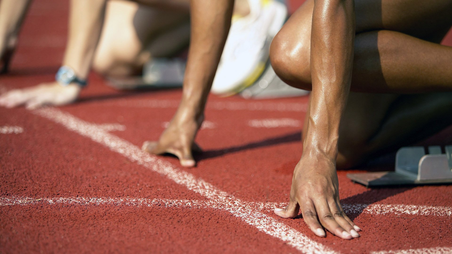 体育赛事安全措施全面升级,体育赛事的安全隐患及防护措施